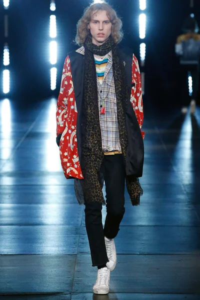 Look 8